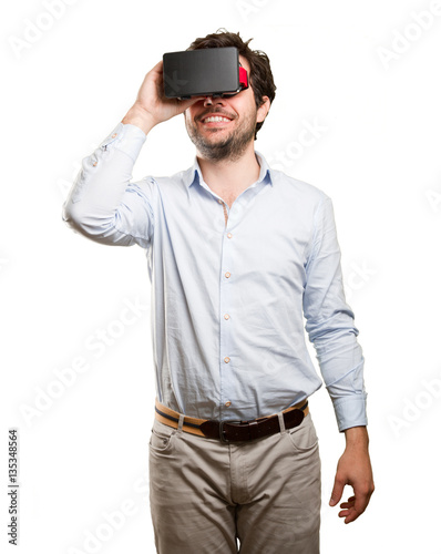 Man using a virtual glasses © josemagon