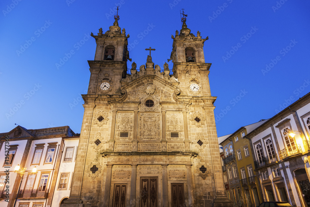 Santa Cruz Church in Braga at dawn