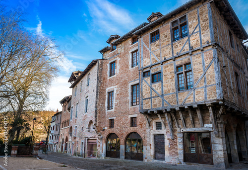 Fototapeta Naklejka Na Ścianę i Meble -  Rue Daurade à Cahors, Occitanie, France
