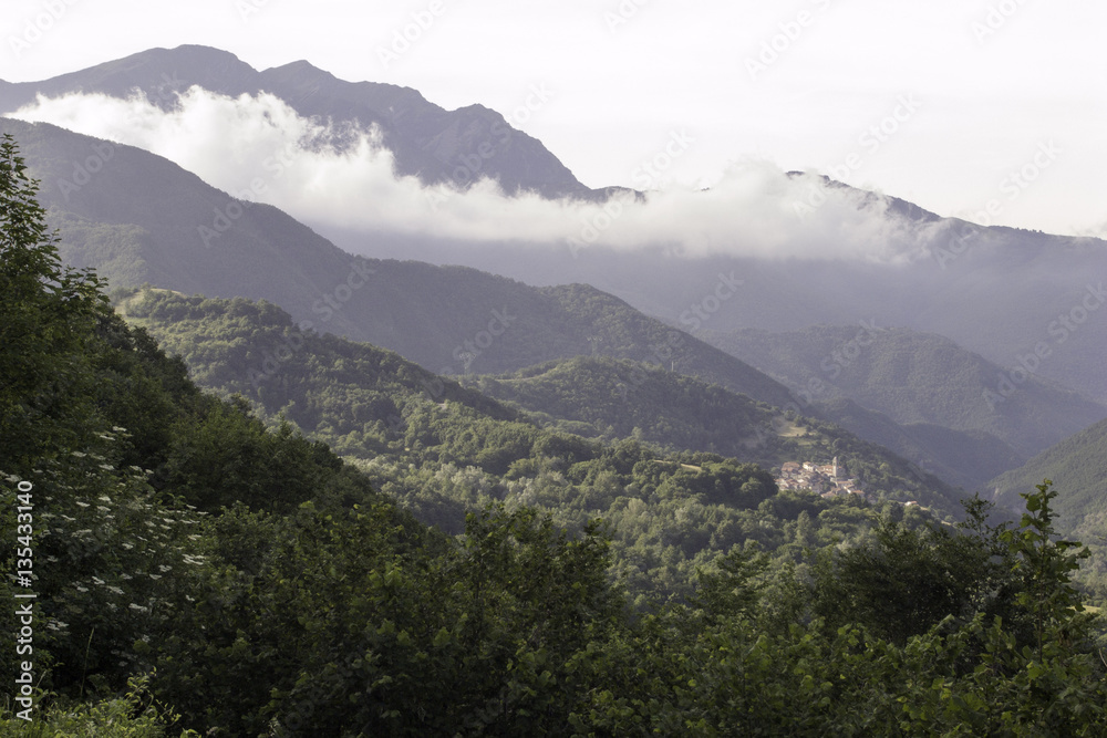 pilgrim to rome : the via francigena pilgrim to rome : the via francigena
