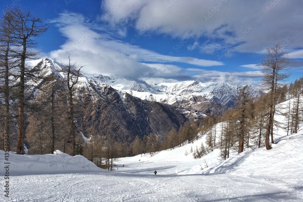discesa sulle piste da sci di Prali discesa sulle piste da sci di Prali