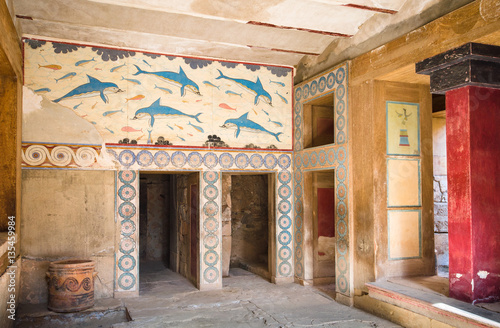 Old walls of Knossos near Heraklion. The ruins of the Minoan palaces is the largest archaeological site of all the paleces in Mediterranean island of Crete, UNESCO tentative list, Greece © gatsi