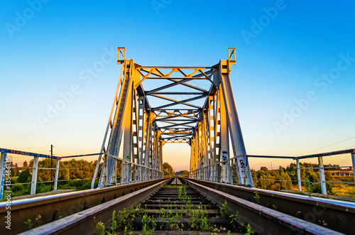 Bridge railway path © aapsky