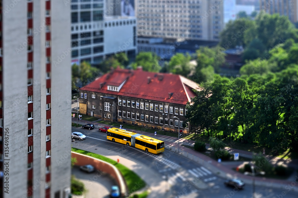 Obraz premium Katowice z lotu ptaka - tilf shift (blokowisko)
