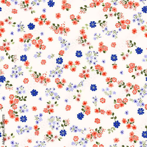 Simple cute pattern in small-scale