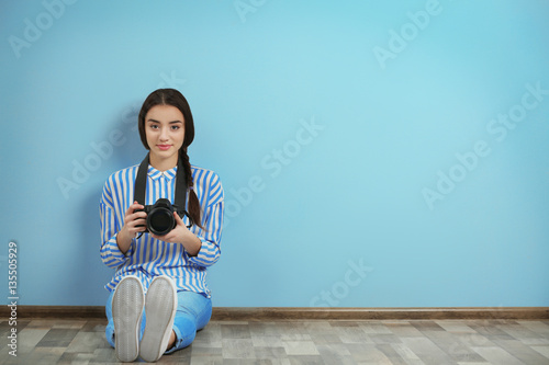 Beautiful young photographe...