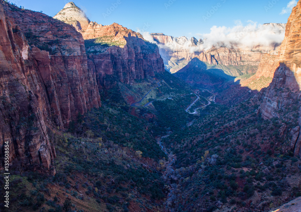 Zion Canyon from canyon overlook trail