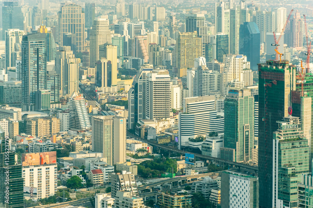 Obraz premium the landscape of the building in bangkok thailand. from baiyok sky tower.