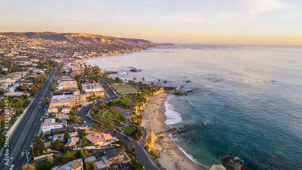 Fototapeta premium Beautiful Laguna Beach, Orange County during Sunset