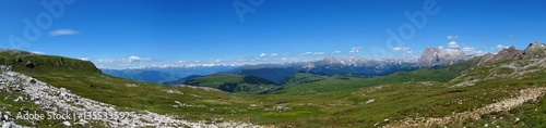 Panorama Schlernhochfläche und Aussicht auf Seiser Alm / Rschötz / Puez Geisler, Langkofelgruppe / Rosszähne