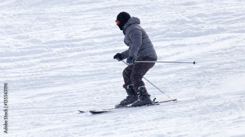 skier skiing