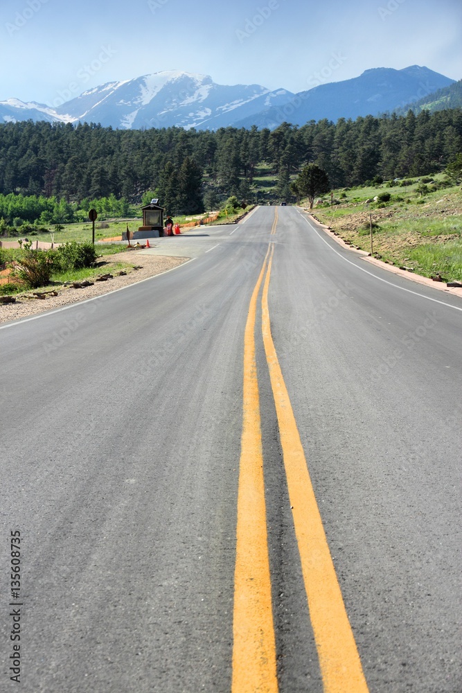 Fototapeta premium Colorado mountain road