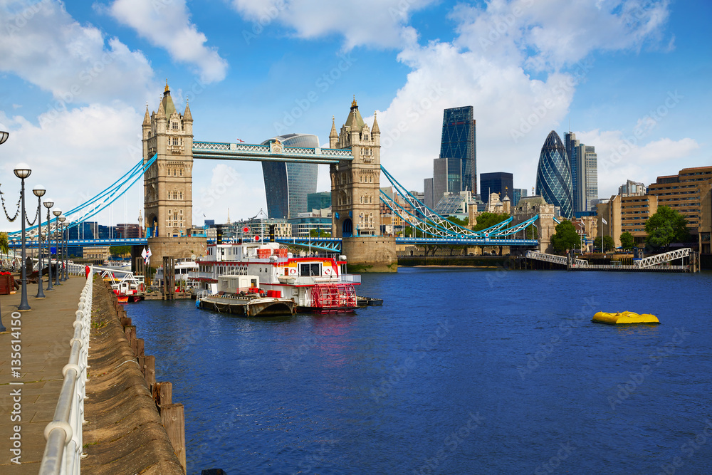 Obraz premium London Tower Bridge sunset on Thames river