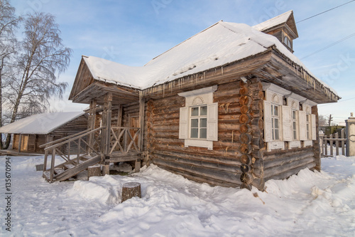 dining hut in the Russian village/ dining hut in the Russian village © mihashi