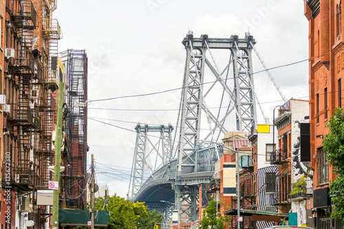 views to williamsburg bridge and brooklyn neigborhood, EEUU photo