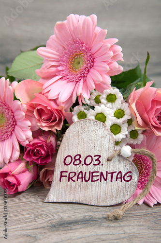 Blumen zum Frauentag
