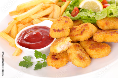 chicken or fish nugget with french fries