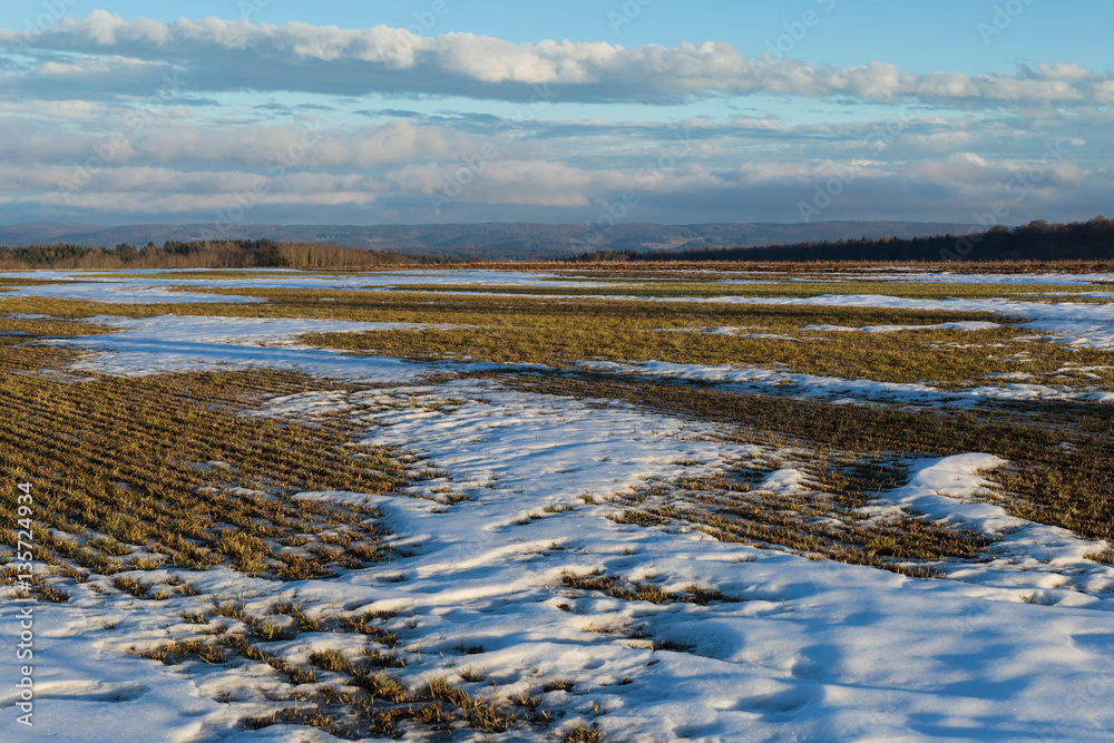 Winterlandschaft bei Gemeinde Winterlingen auf der Schwäbischen Alb