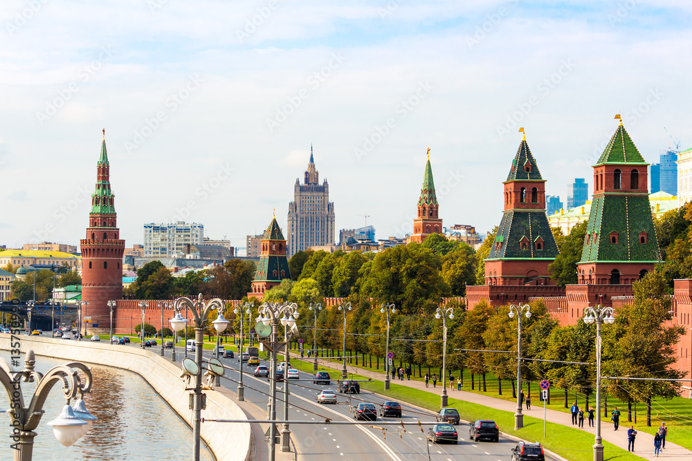 Fototapeta premium Kremlyovskaya embankment in Moscow