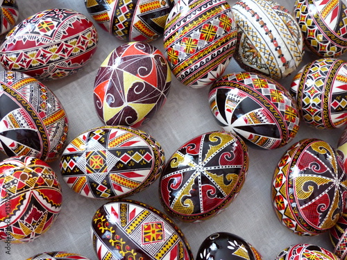 Uova dipinte tradizionali della Bucovina in Romania.