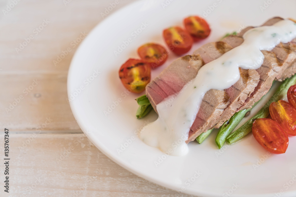 tuna steak with salad tuna steak with salad