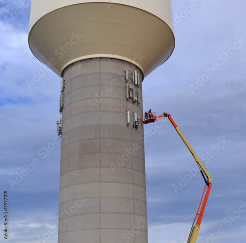 Installing cellular antennas on a water tower