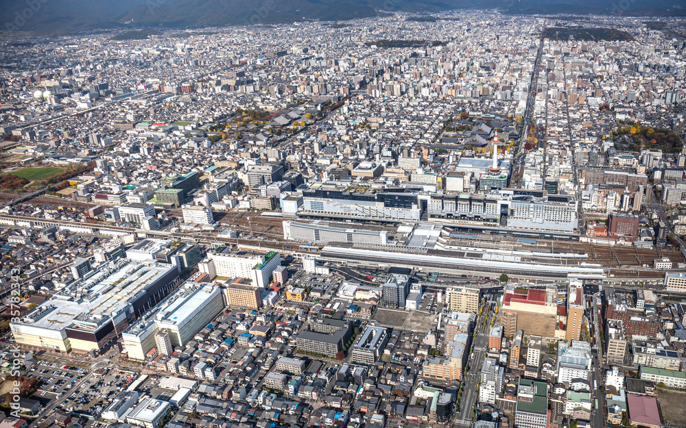 Obraz premium 空からの京都駅