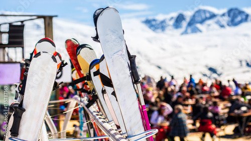 Fotografie Travel to Andorra, Grandvalira: The best rest in the mountains, rest area for sk