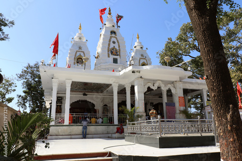 Khajrana Ganesh temple was established in 1735 by Ahilyabai Holkar belonging to the Holkar dynasty of the Maratha Empire. It is believed that all the wishes will be fulfilled after praying here. Large