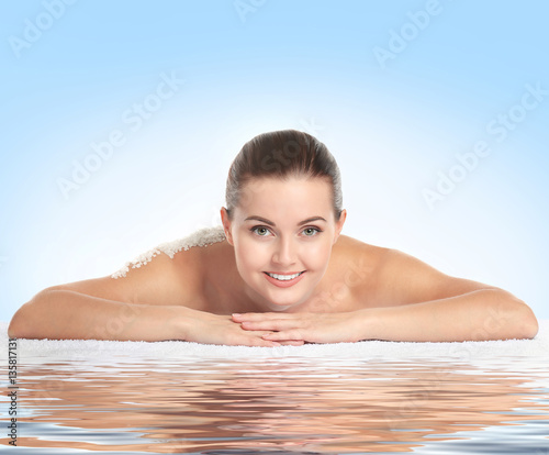 Young woman with sea salt o...