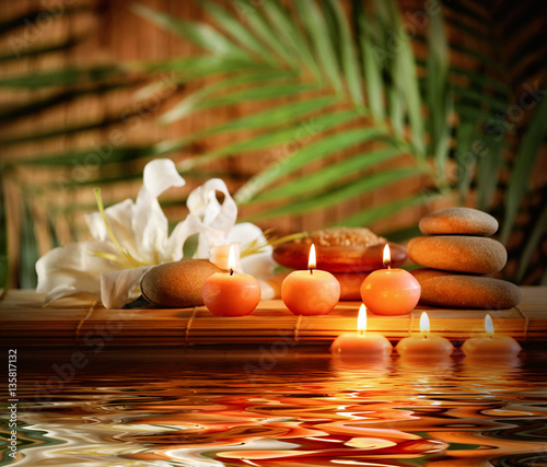 Canvas Print Beautiful spa composition with reflection on water surface