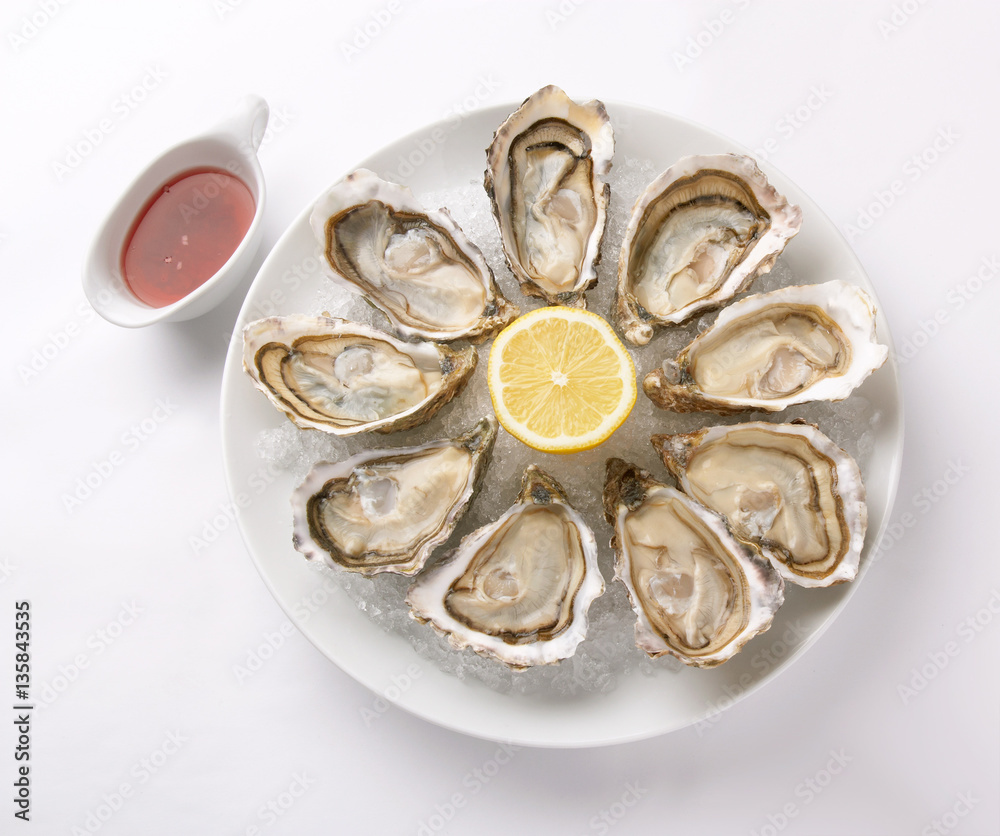 Fresh oyster in the bowl with ice