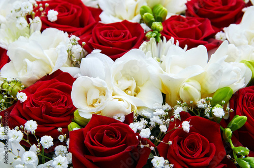 wedding bouquet red roses