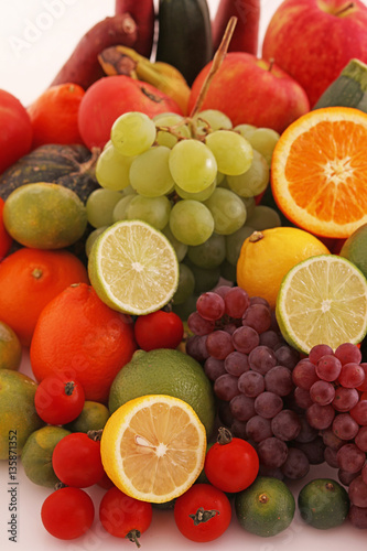 Fototapeta Naklejka Na Ścianę i Meble -  新鮮な果物
