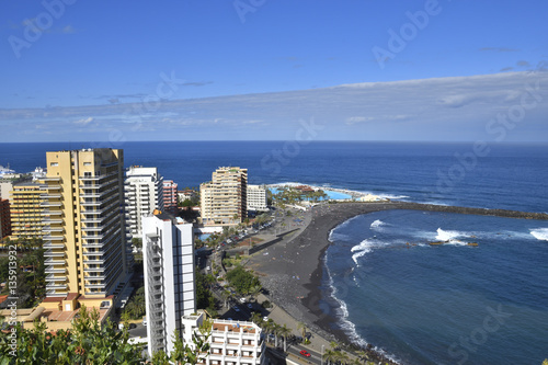 View over beach and town of Puerto de la cruz Tenerife © Lars-Ove Jonsson