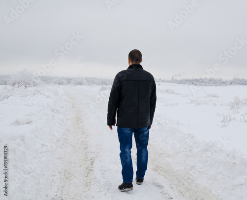 The man going on a snow field © vitmart