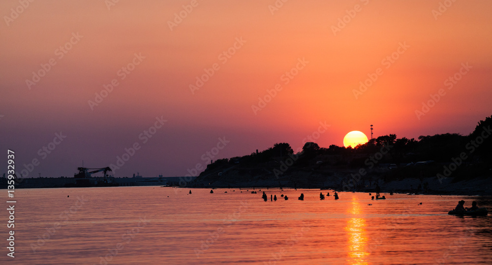 Naklejka premium Sunset