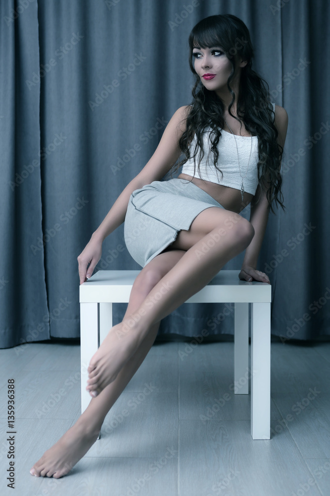 Fototapeta premium glamour woman posing