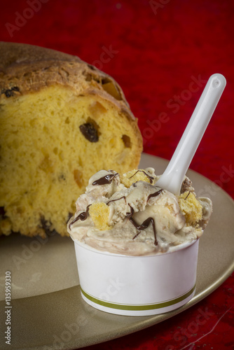 Coppetta gelato al panettone