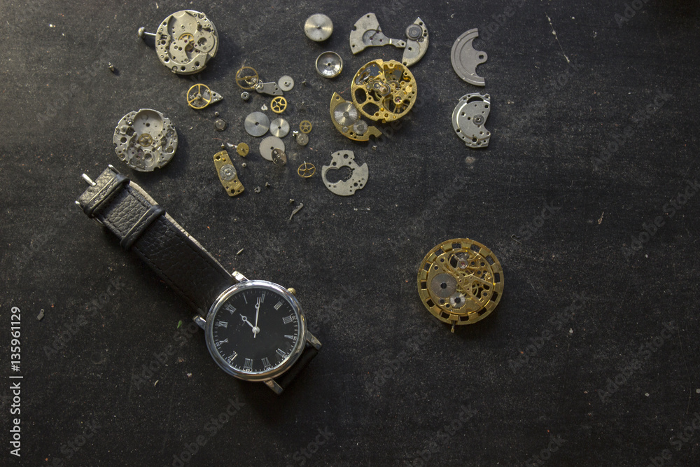 The proccess of repair mechanical watches The proccess of repair mechanical watches