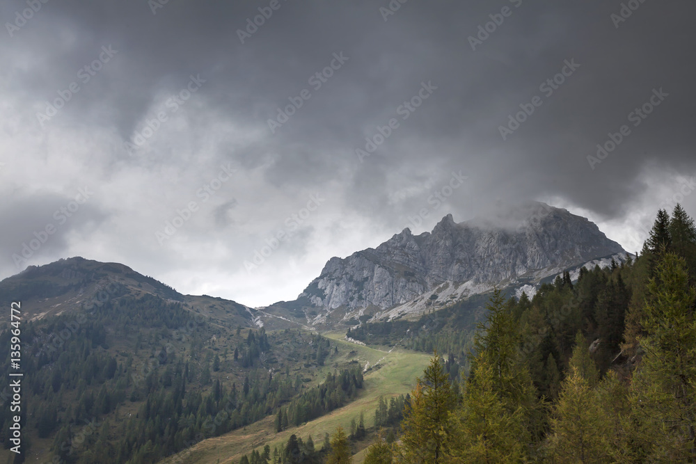 Naklejka premium Herbst am Nassfeld