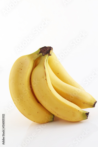 新鮮なバナナ 