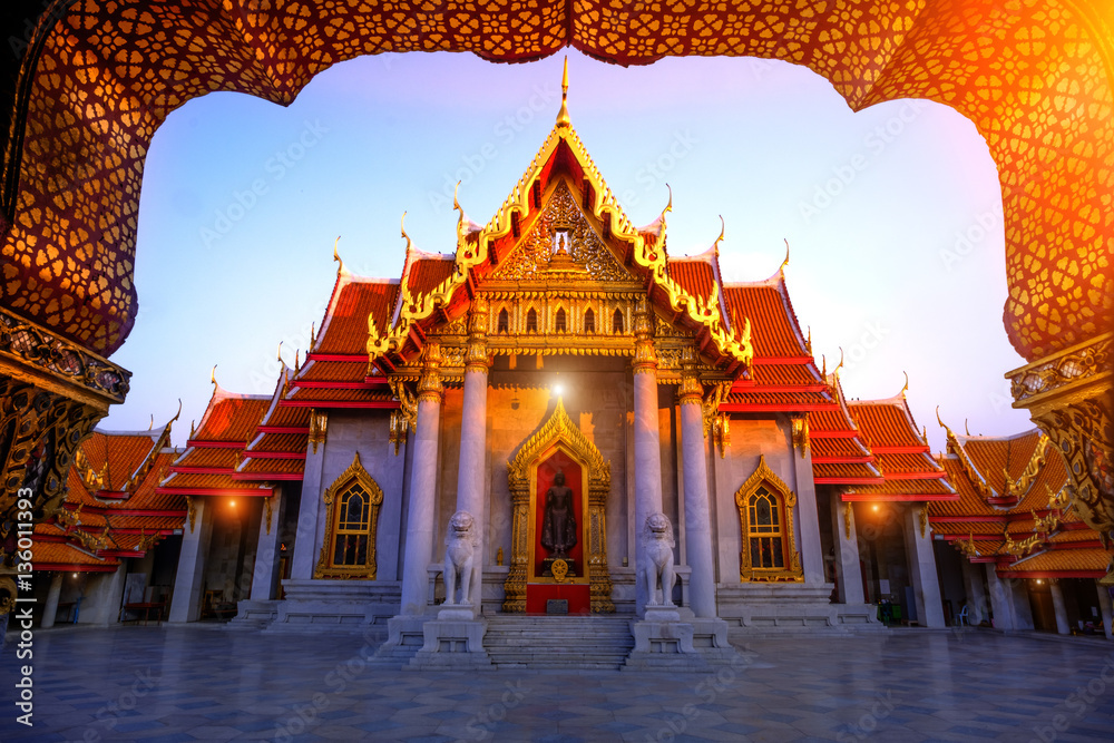 Fototapeta premium The Marble church of Buddhism in Wat Benchamabopit Dusitvanaram Temple in Bangkok,Thailand