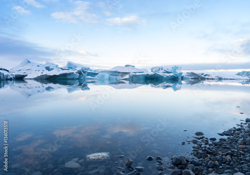 Blue Icebergs in Glacier Lagoon, Jokulsarlon, Iceland © klenger