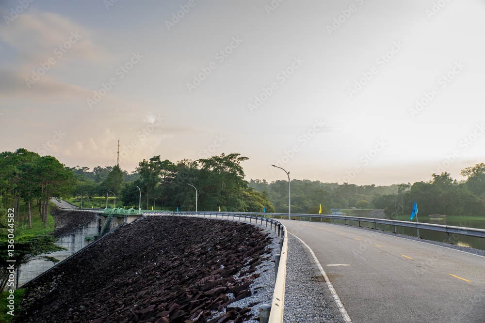 Fototapeta premium Road on Dam