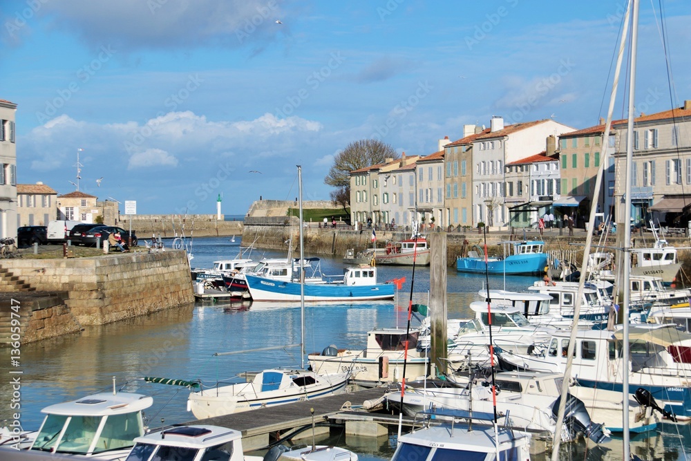 Port de Saint-Martin-de-Ré sur l'île de Ré Stock Photo | Adobe Stock