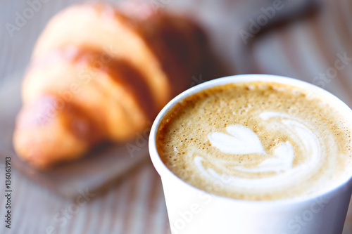 Photo heart shaped latte art