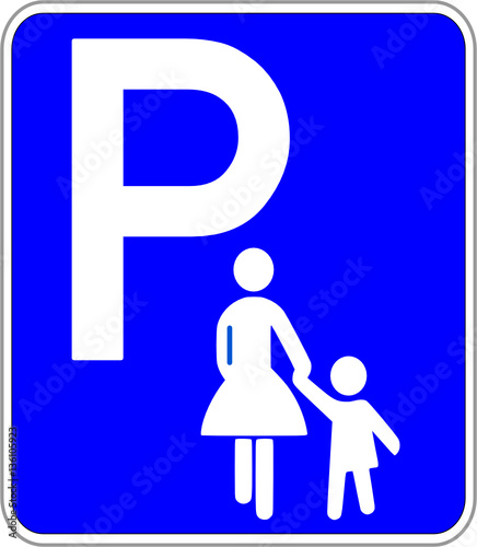 Parkplatz mutter kind  170206-05