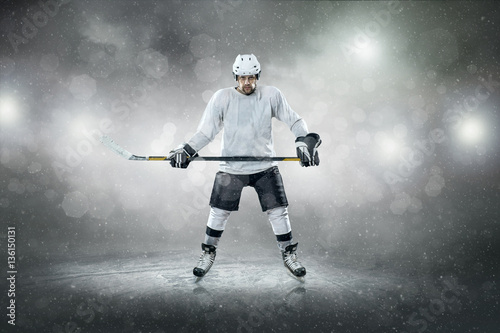 Photography Ice hockey player on the ice, outdoors
