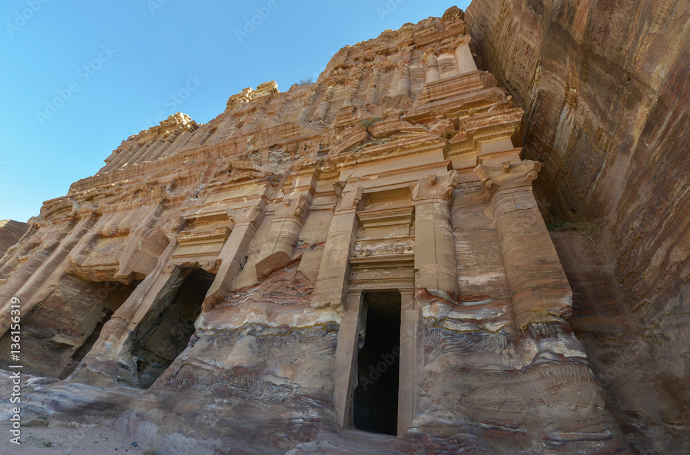 Tumbas reales, ciudad antigua de Petra, Jordania